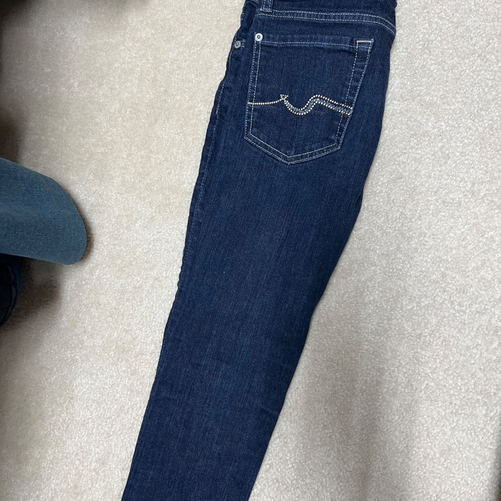 Jean - Picture 3 of 3